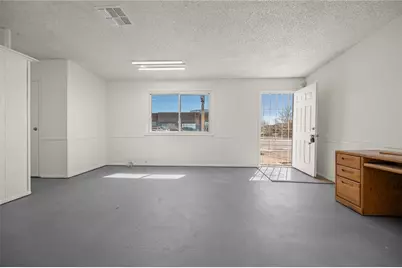 2111 Airway Avenue, Kingman, AZ 86409 - Photo 30