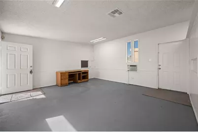 2111 Airway Avenue, Kingman, AZ 86409 - Photo 32