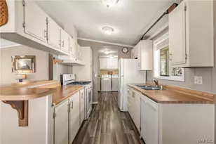 976 Roadrunner Dr, Bullhead City, AZ 86442 - Photo 16