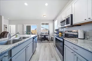 7391 E Winchester Dr, Kingman, AZ 86401 - Photo 12