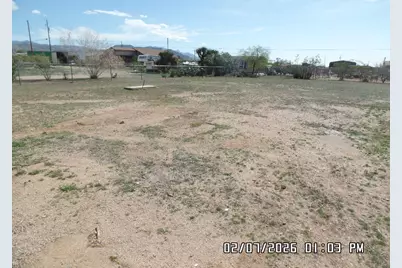 3068 W Malibu Road, Golden Valley, AZ 86413 - Photo 10