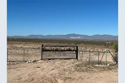 7091 W Cerbat Drive, Golden Valley, AZ 86413 - Photo 1