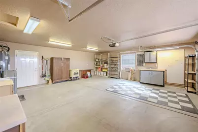 7587 E Brigade Drive, Kingman, AZ 86401 - Photo 14