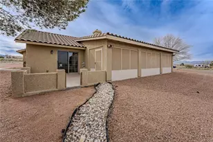 7587 E Brigade Dr, Kingman, AZ 86401 - Photo 10