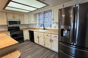 883 Los Flores St, Bullhead City, AZ 86429 - Photo 14