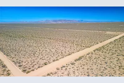 242-08-008 W Crystal Springs Drive, Yucca, AZ 86438 - Photo 6