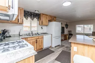 8290 S Smoketree Ln, Mohave Valley, AZ 86440 - Photo 12