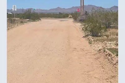 1534 S Elfrida Road, Golden Valley, AZ 86413 - Photo 8