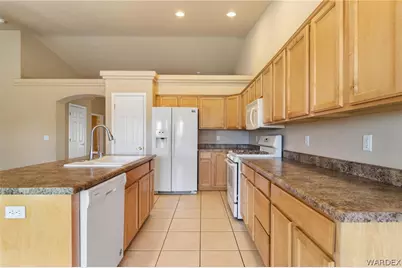 2064 John Wayne Drive, Kingman, AZ 86409 - Photo 10