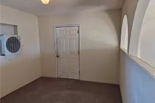 26432 N Tamarisk St, Meadview, AZ 86444 - Photo 10