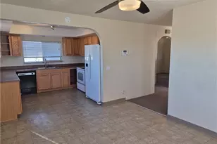 26432 N Tamarisk St, Meadview, AZ 86444 - Photo 16