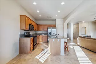 890 Florence Ave, Bullhead City, AZ 86429 - Photo 12
