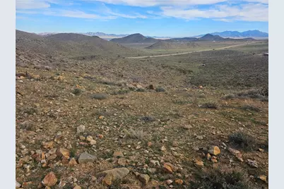 9717 Stockton Hill Road, Kingman, AZ 86409 - Photo 2