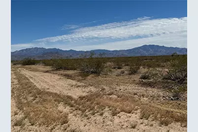 08025 W Encanto Dr, Golden Valley, AZ 86413 - Photo 24