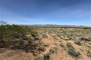 8661 N Desert View Dr, Kingman, AZ 86401 - Photo 1