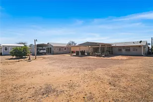 672 S Salt Rd, Golden Valley, AZ 86413 - Photo 42