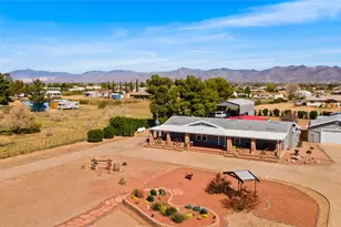 672 S Salt Rd, Golden Valley, AZ 86413 - Photo 10