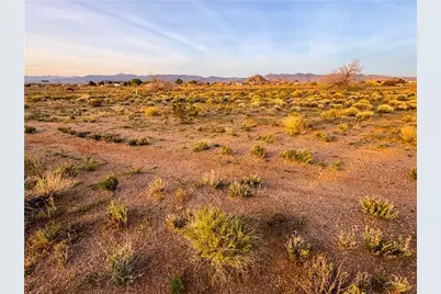 7354 E Blazed Ridge Drive, Kingman, AZ 86401 - Photo 6