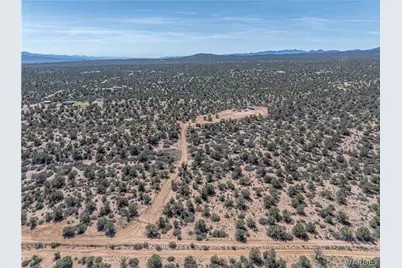 10116 E Hidden Valley Road, Kingman, AZ 86401 - Photo 16