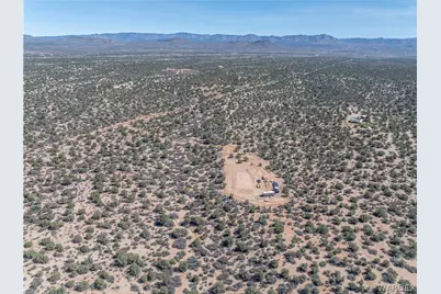 10116 E Hidden Valley Road, Kingman, AZ 86401 - Photo 20
