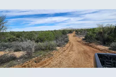 10116 E Hidden Valley Road, Kingman, AZ 86401 - Photo 12
