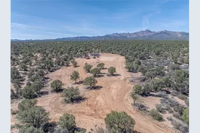 10116 E Hidden Valley Road, Kingman, AZ 86401 - Photo 26