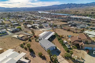 1227 Escalera Pl, Bullhead City, AZ 86442 - Photo 4