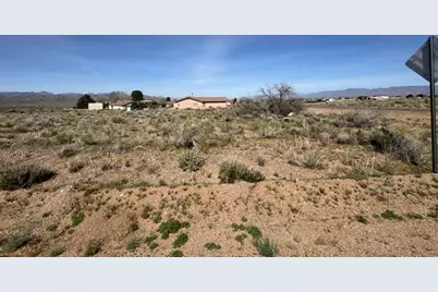 7691 E Silver Concho Lane, Kingman, AZ 86401 - Photo 4