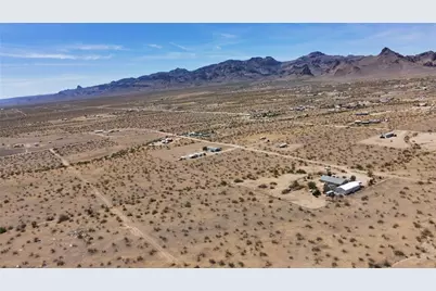 2353 S Cove Road, Golden Valley, AZ 86413 - Photo 32