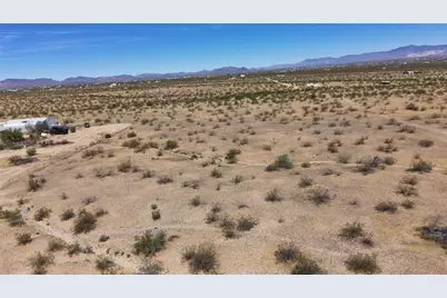 2353 S Cove Road, Golden Valley, AZ 86413 - Photo 24
