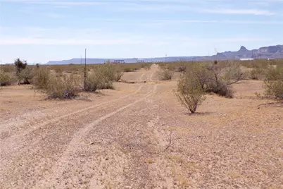 2353 S Cove Road, Golden Valley, AZ 86413 - Photo 4