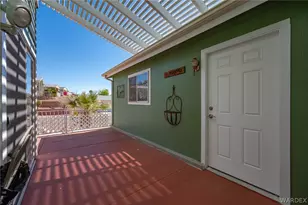 2545 Hillcrest Park Dr, Bullhead City, AZ 86429 - Photo 8