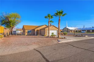 1365 Agate Ave, Bullhead City, AZ 86442 - Photo 4