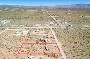 2533 S Hopi Rd, Golden Valley, AZ 86413 - Photo 2