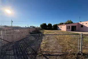 956 Coral Reef Dr, Bullhead City, AZ 86442 - Photo 4