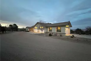 5840 N Cedar Ridge Ln, Kingman, AZ 86409 - Photo 2