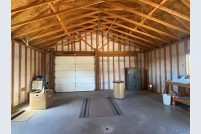 9095 E Elliot Ridge Road, Kingman, AZ 86401 - Photo 12