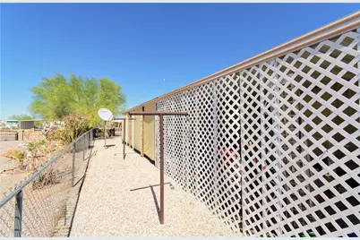 860 S Connor Lane, Quartzsite, AZ 85346 - Photo 30