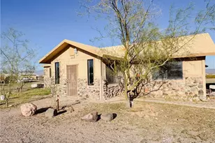 820 S Elfrida Rd, Golden Valley, AZ 86413 - Photo 40