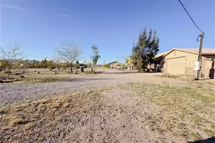 820 S Elfrida Rd, Golden Valley, AZ 86413 - Photo 36