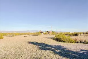 820 S Elfrida Rd, Golden Valley, AZ 86413 - Photo 46