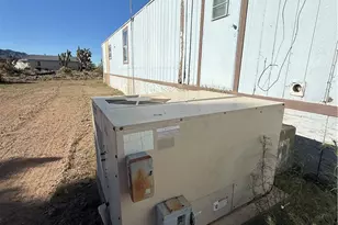 18288 N Magnolia Dr, Dolan Springs, AZ 86441 - Photo 12