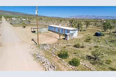 18288 N Magnolia Drive, Dolan Springs, AZ 86441 - Photo 2