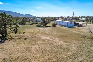 18288 N Magnolia Dr, Dolan Springs, AZ 86441 - Photo 8