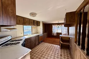 18288 N Magnolia Dr, Dolan Springs, AZ 86441 - Photo 16