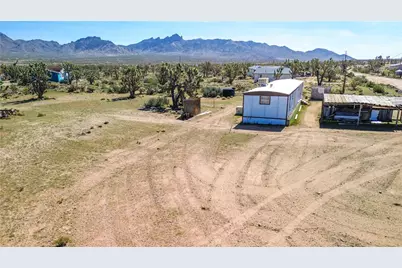 18288 N Magnolia Drive, Dolan Springs, AZ 86441 - Photo 10