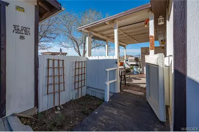 8685 E Colorado Drive, Kingman, AZ 86401 - Photo 4
