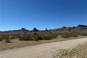 001 Arthur's Way, Golden Valley, AZ 86413 - Photo 1