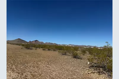 7910 W Unkar Drive, Golden Valley, AZ 86413 - Photo 1