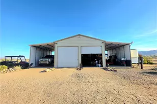 3869 N Alpine Rd, Golden Valley, AZ 86413 - Photo 4